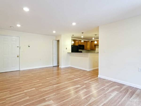 Apartment for rent at 757 Highland Ave, Needham Heights, MA 02494