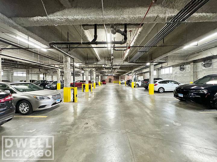 Apartment for rent at 837 S Wells St, Chicago, IL 60607
