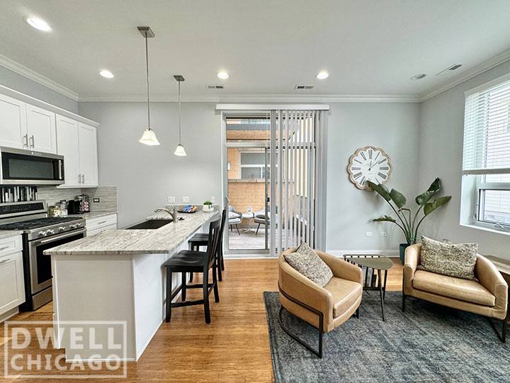 Apartment for rent at 837 S Wells St, Chicago, IL 60607