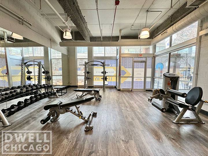 Apartment for rent at 837 S Wells St, Chicago, IL 60607