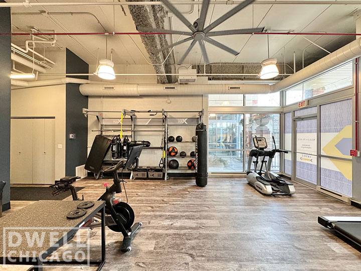 Apartment for rent at 837 S Wells St, Chicago, IL 60607