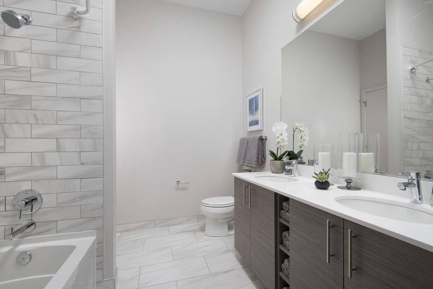 Apartment for rent at 1222 W Madison St, Chicago, IL 60607