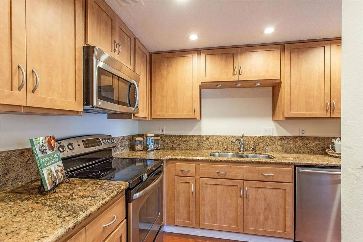 Condo for rent at 133 Union Ave, Campbell, CA 95008
