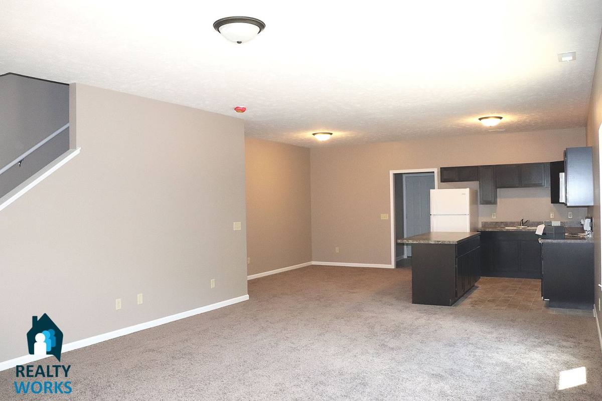 Apartment for rent at 805 Charleston St, Lincoln, NE 68508
