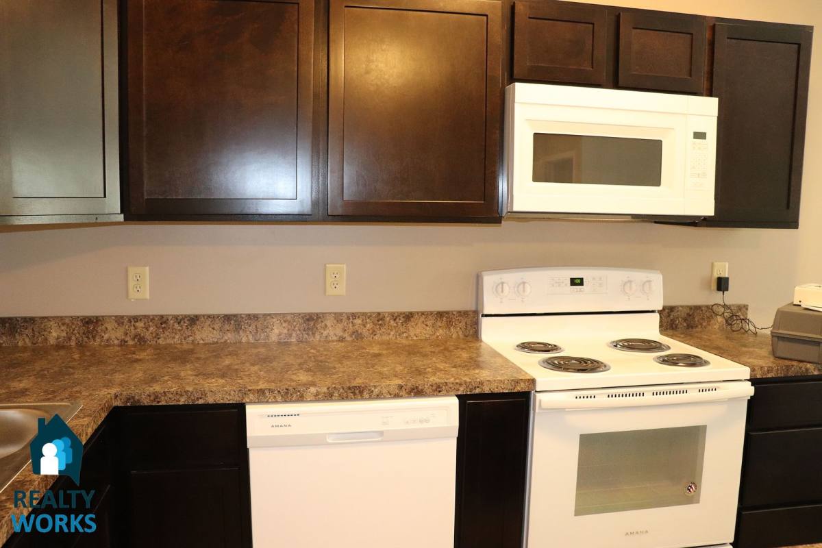 Apartment for rent at 805 Charleston St, Lincoln, NE 68508
