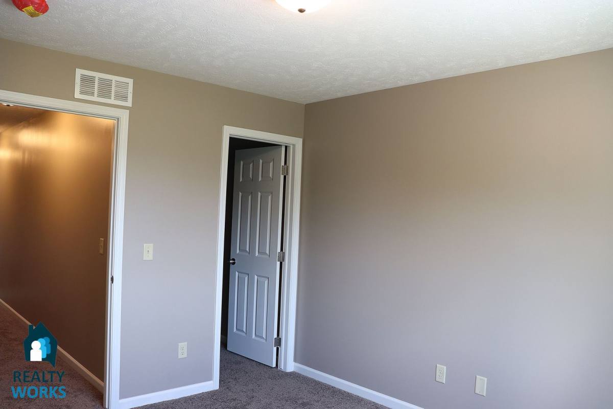 Apartment for rent at 805 Charleston St, Lincoln, NE 68508