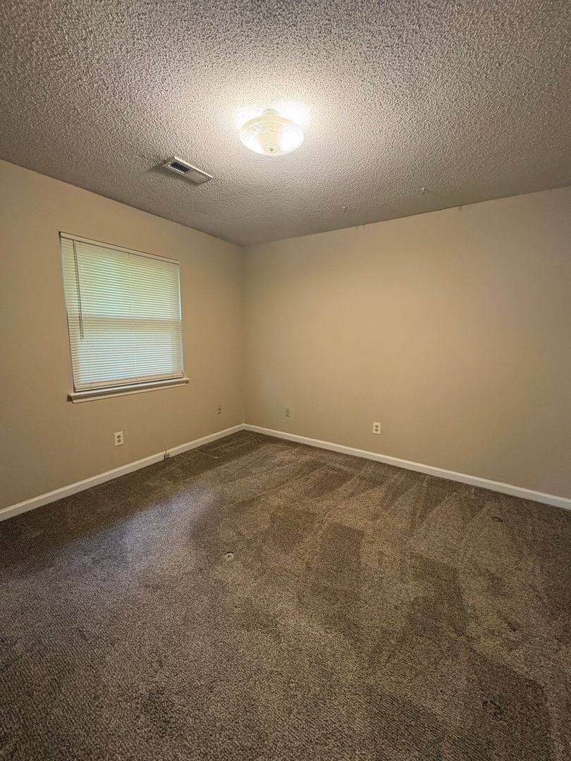 Apartment for rent at 4989 4991 Eastview Terrace, Apison, TN 37302