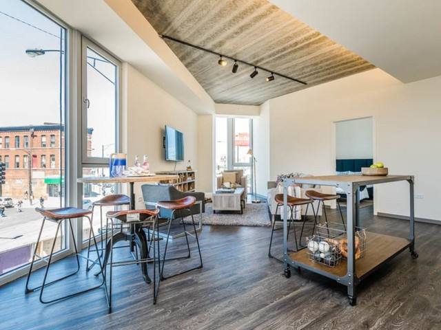 Apartment for rent at 1920 N Milwaukee Ave, Chicago, IL 60647