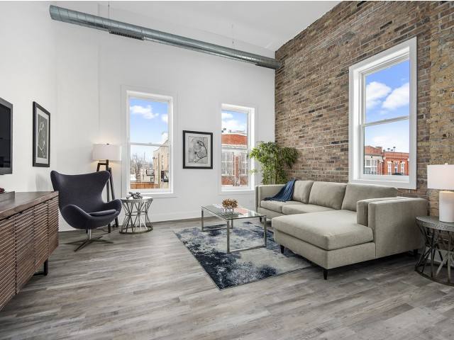 Apartment for rent at 1920 N Milwaukee Ave, Chicago, IL 60647