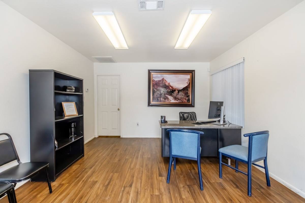 Apartment for rent at 1525 E Cheryl Dr, Phoenix, AZ 85020