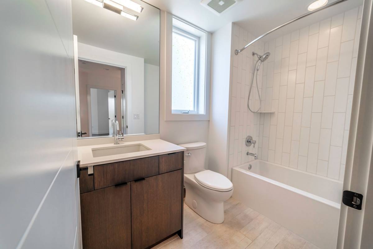 Townhouse for rent at 175 100th Ave NE, Bellevue, WA 98004