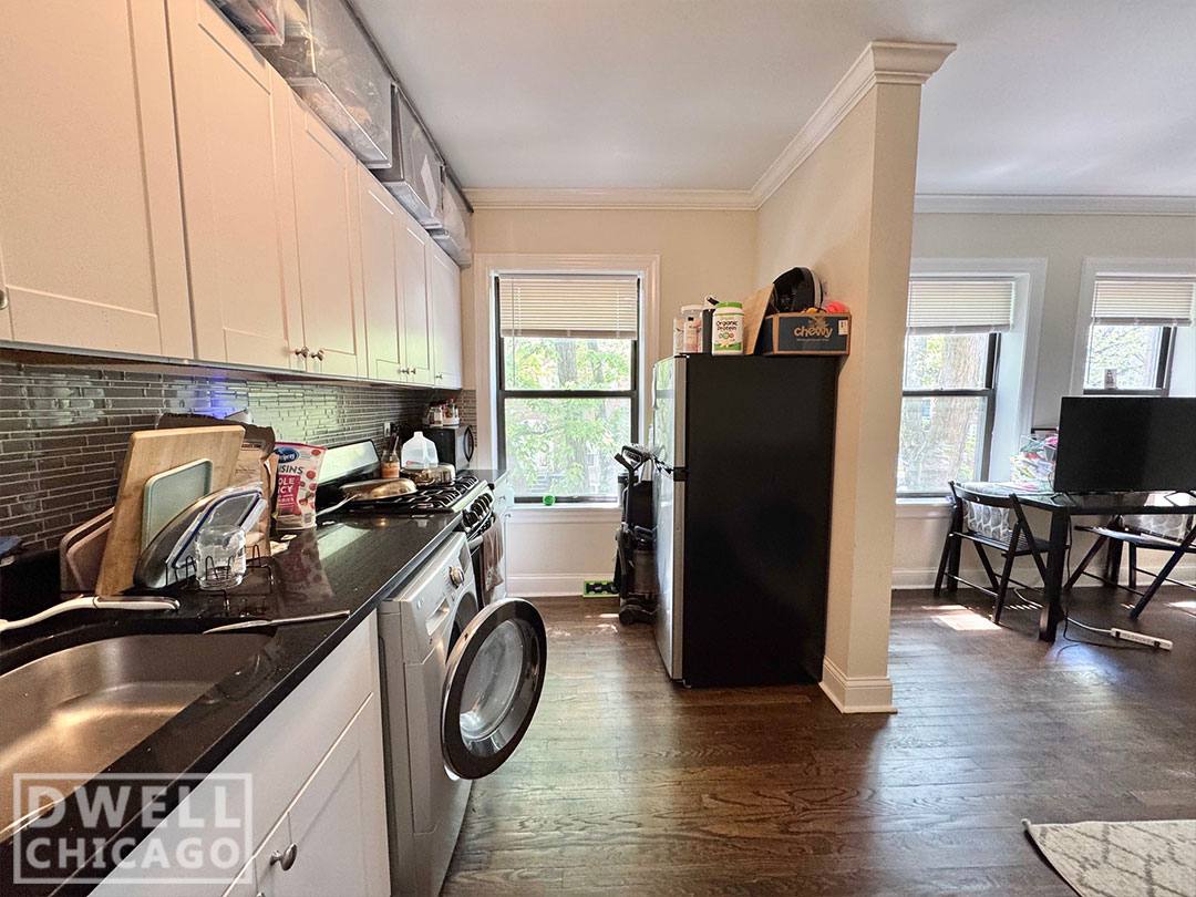 Apartment for rent at 2535 N Seminary, Chicago, IL 60614