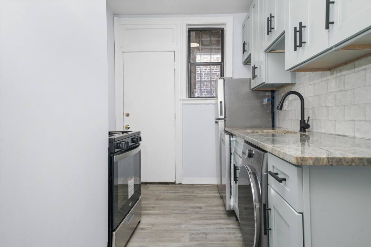 Apartment for rent at 6128 S Ingleside Ave #1W, Chicago, IL 60637