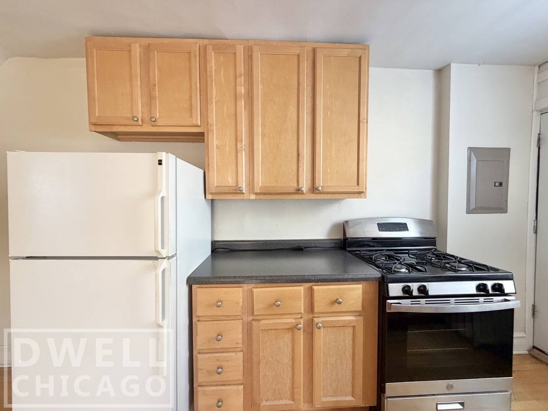 Apartment for rent at 731 Elm St, Winnetka, IL 60093