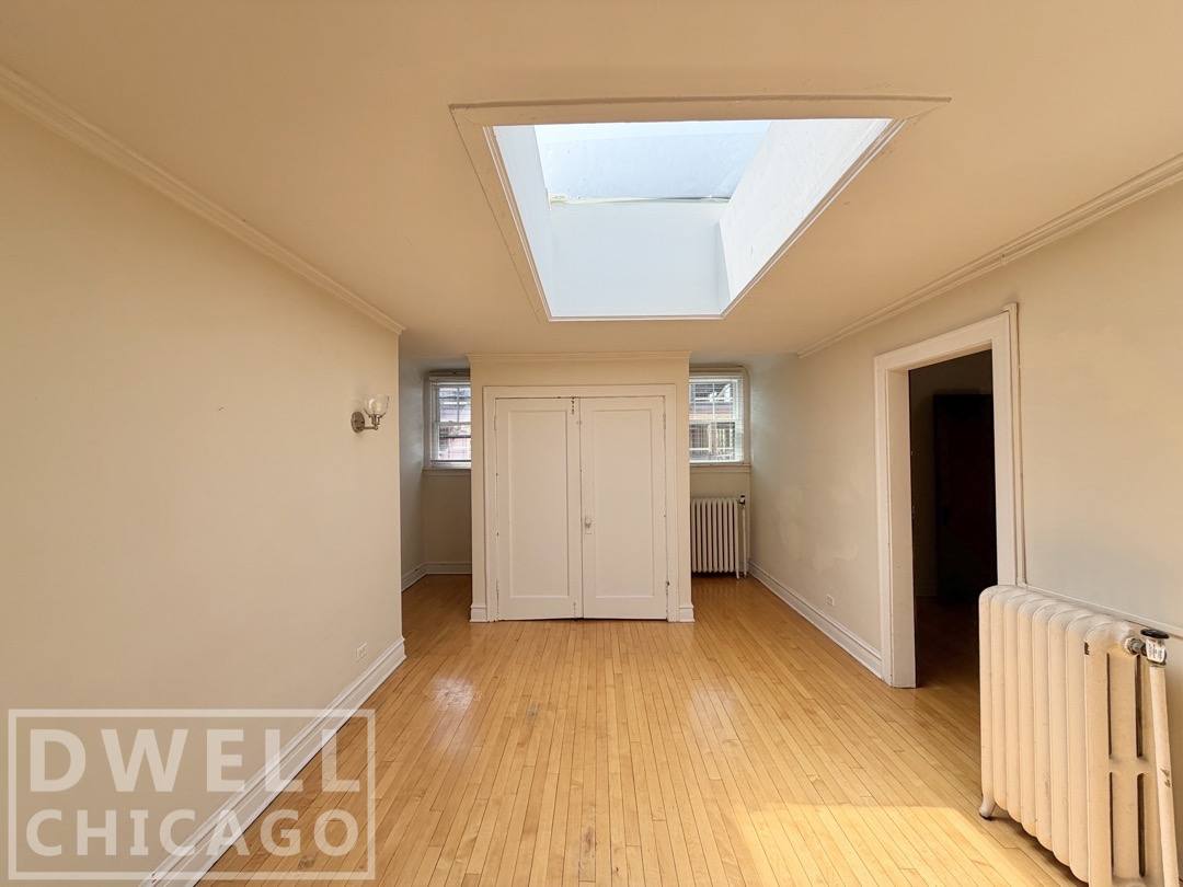 Apartment for rent at 731 Elm St, Winnetka, IL 60093