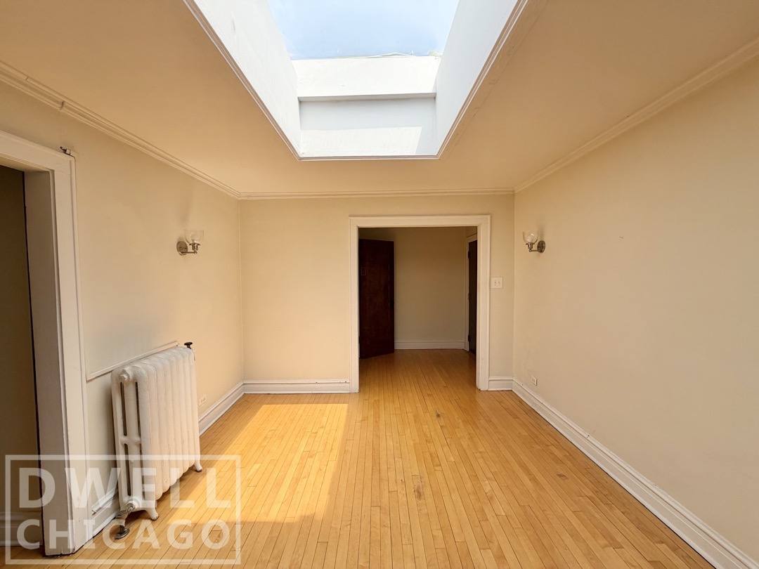 Apartment for rent at 731 Elm St, Winnetka, IL 60093