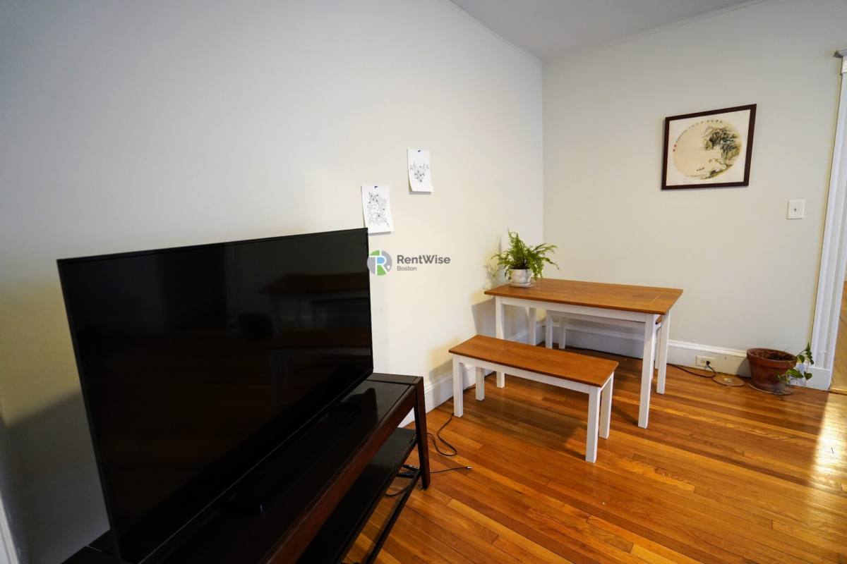 Apartment for rent at 294 Harvard St #5, Cambridge, MA 02139