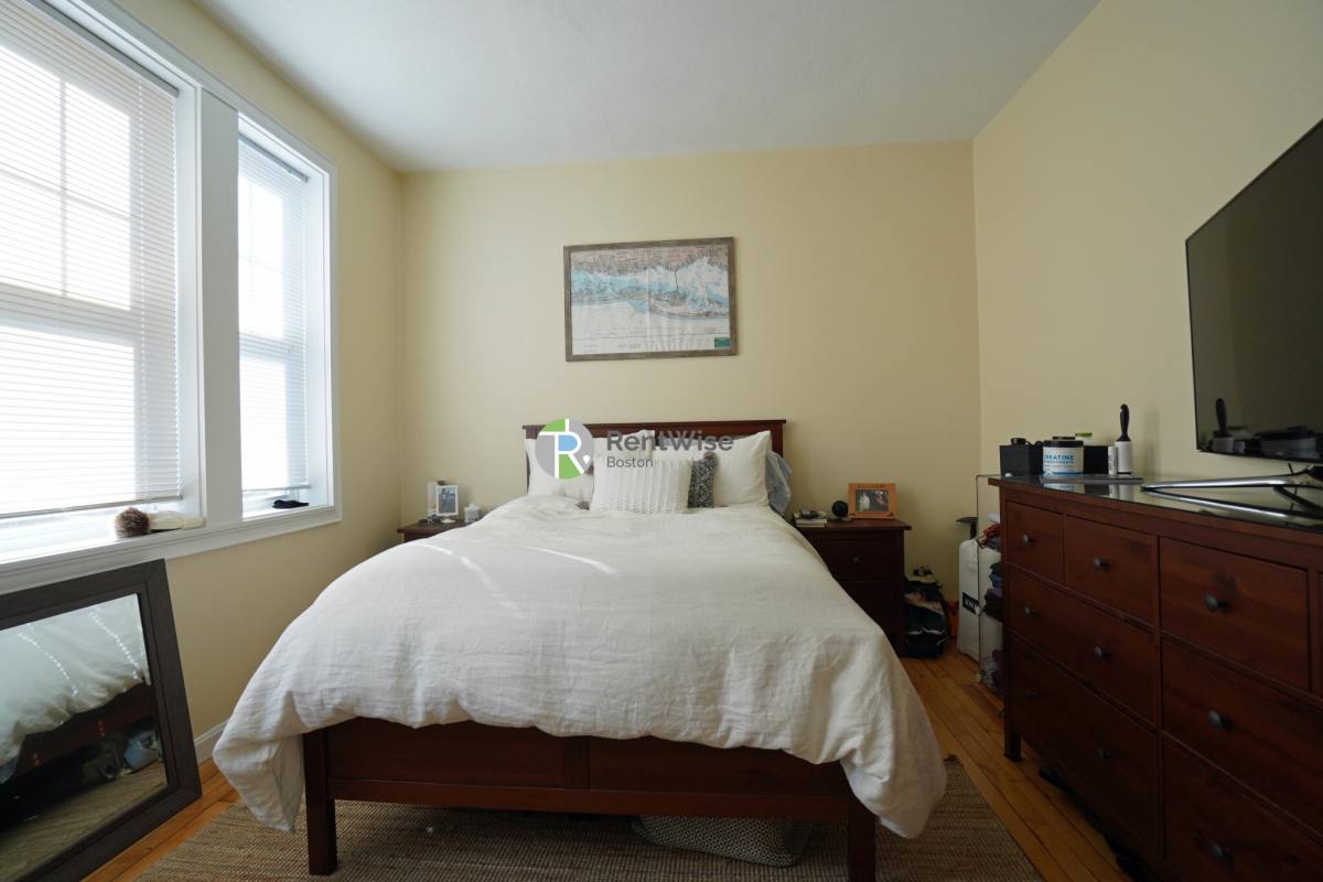 Apartment for rent at 7 Lorraine Terrace #3, Allston, MA 02134