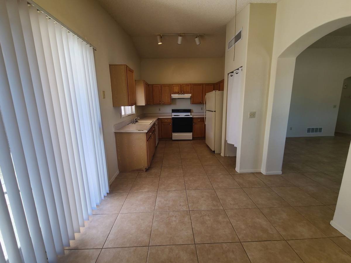 House for rent at 8896 E Apple Tree Dr, Tucson, AZ 85730