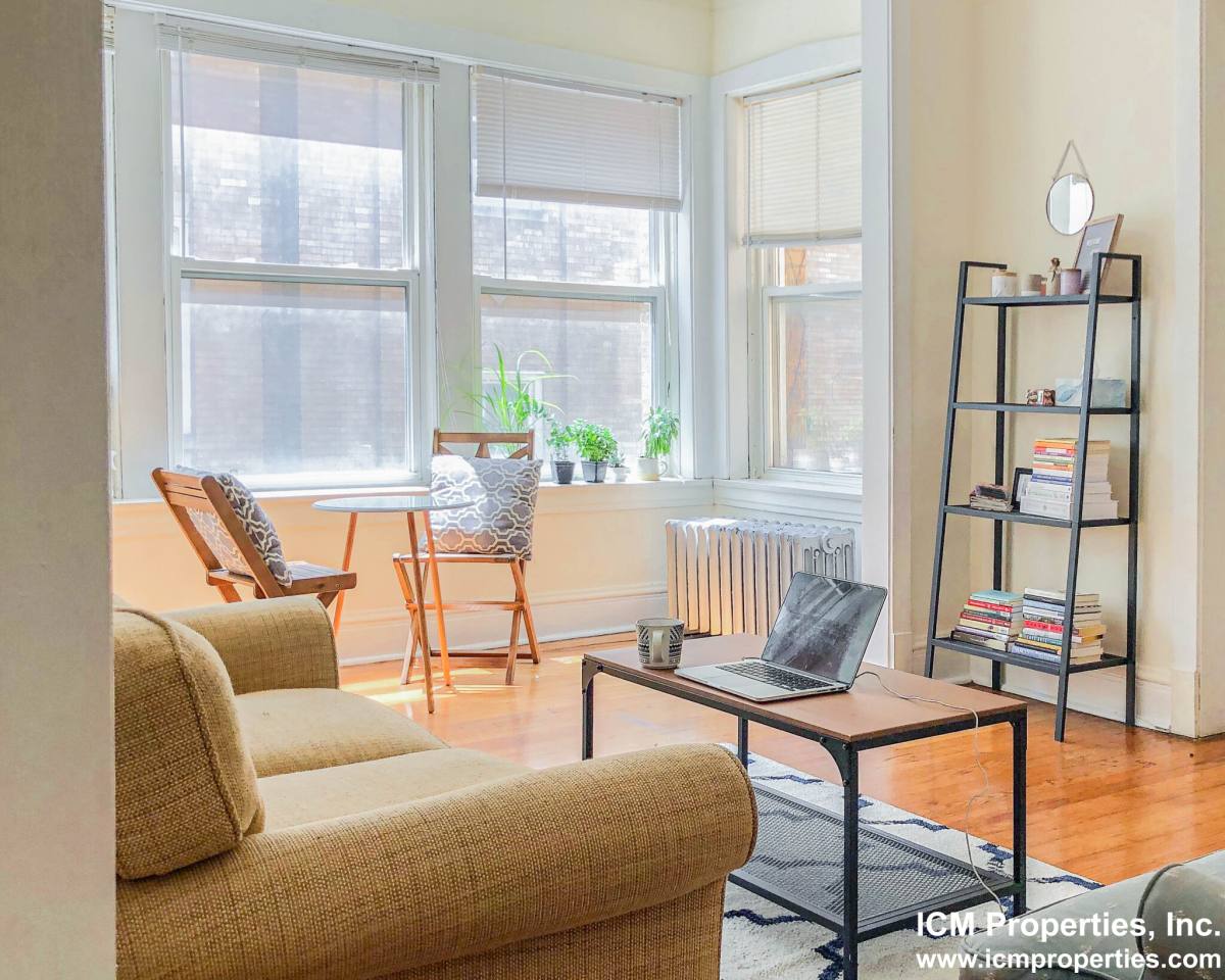 Apartment for rent at 5045 N Damen Ave #2E, Chicago, IL 60625