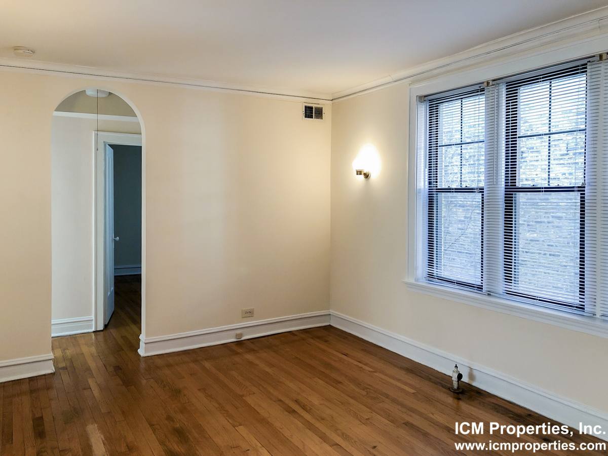 Apartment for rent at 3618 N Marshfield Ave #1B, Chicago, IL 60613