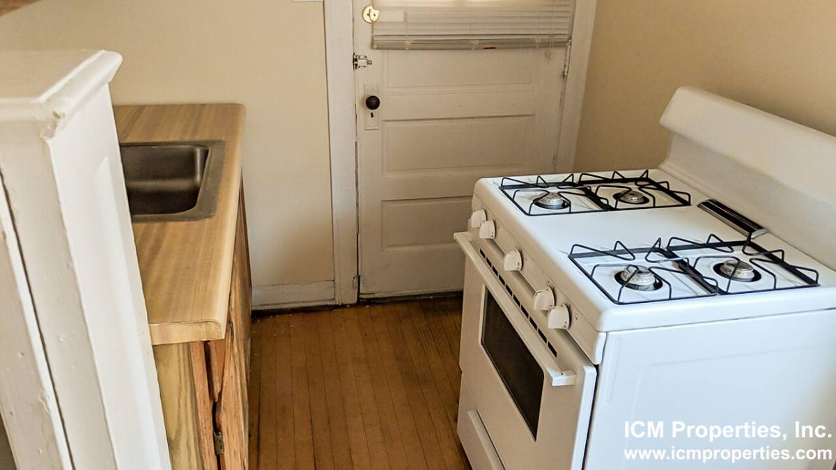 Apartment for rent at 3618 N Marshfield Ave #1B, Chicago, IL 60613
