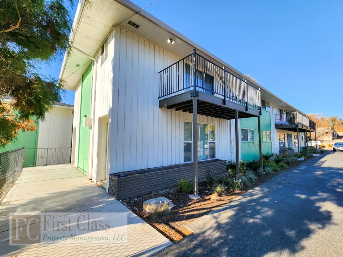 Apartment for rent at 8860 SW Cashmur Lane, Portland, OR 97225