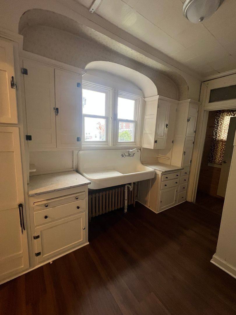 Apartment for rent at 156 S Richland Ave, York, PA 17404