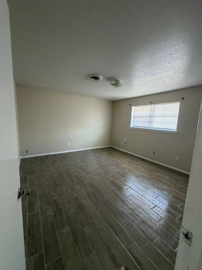House for rent at 600 E Sunset Dr, Hobbs, NM 88240