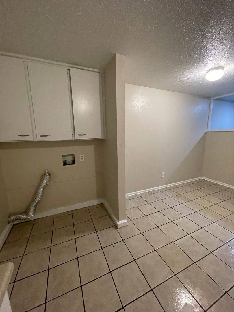 House for rent at 600 E Sunset Dr, Hobbs, NM 88240