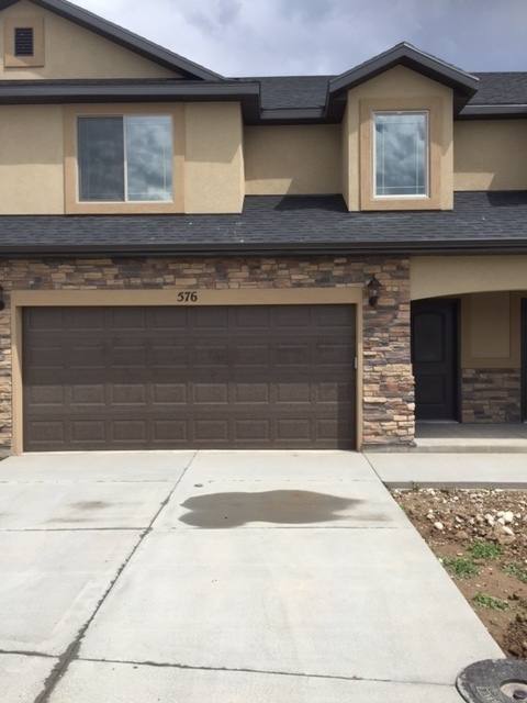 Townhouse for rent at 576 N 220 E, Salem, UT 84653
