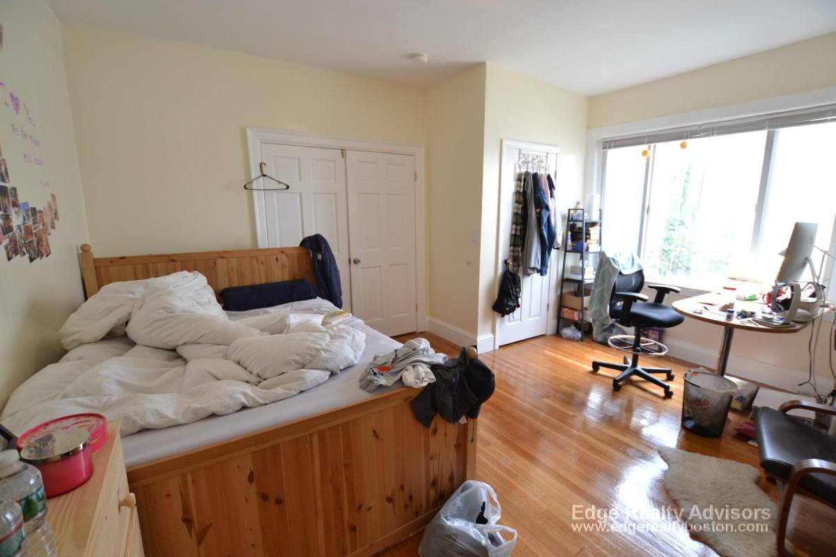 House for rent at 31 Newcastle Rd, Brighton, MA 02135