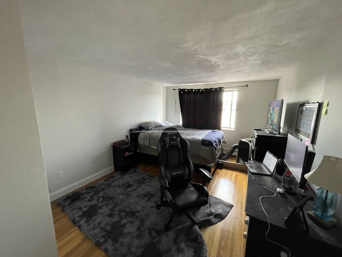 Apartment for rent at 20 Riverside St #2-7, Watertown, MA 02472
