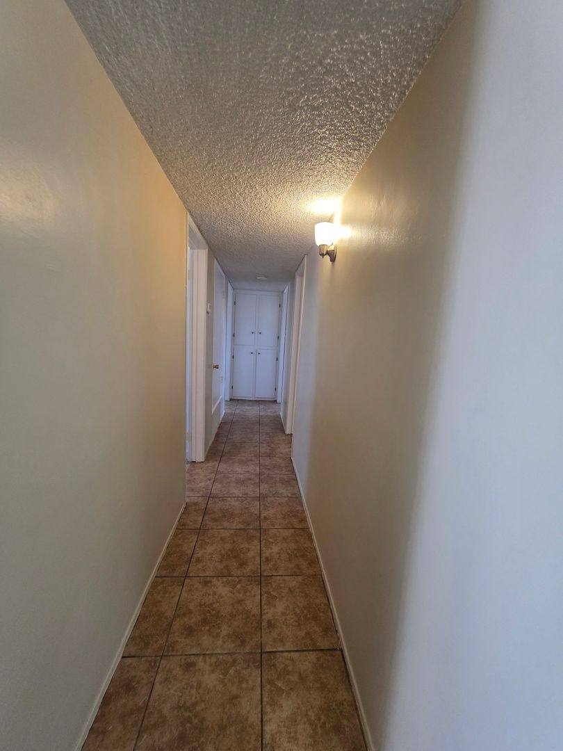 House for rent at 2805 Cambria Ave, Bakersfield, CA 93304