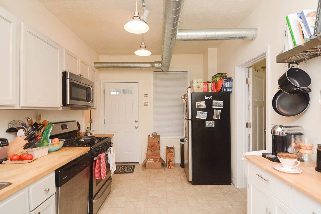 Apartment for rent at 3520 Lincoln #4, Chicago, IL 60657