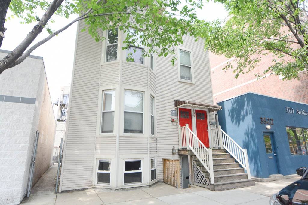 Apartment for rent at 3520 Lincoln #4, Chicago, IL 60657