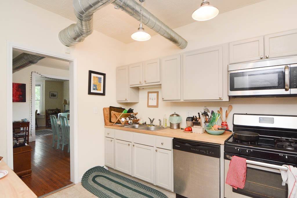 Apartment for rent at 3520 Lincoln #4, Chicago, IL 60657