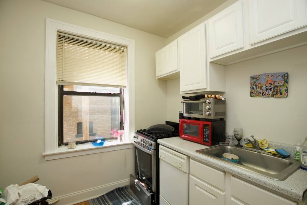 Apartment for rent at 837 Cornelia #N4, Chicago, IL 60657
