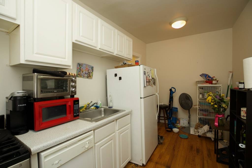 Apartment for rent at 837 Cornelia #N4, Chicago, IL 60657