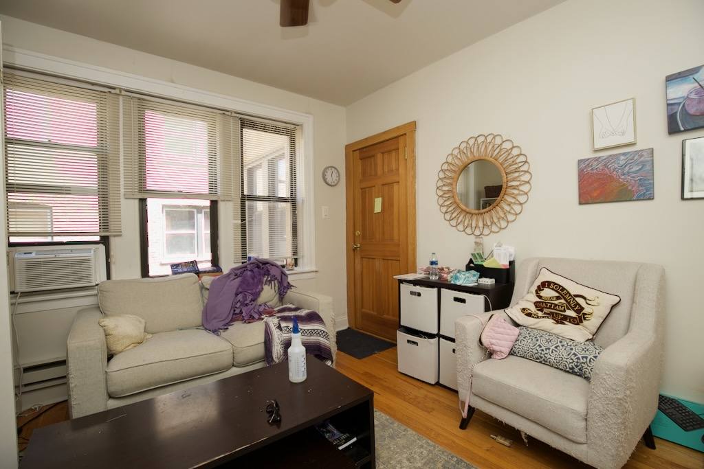 Apartment for rent at 837 Cornelia #N4, Chicago, IL 60657