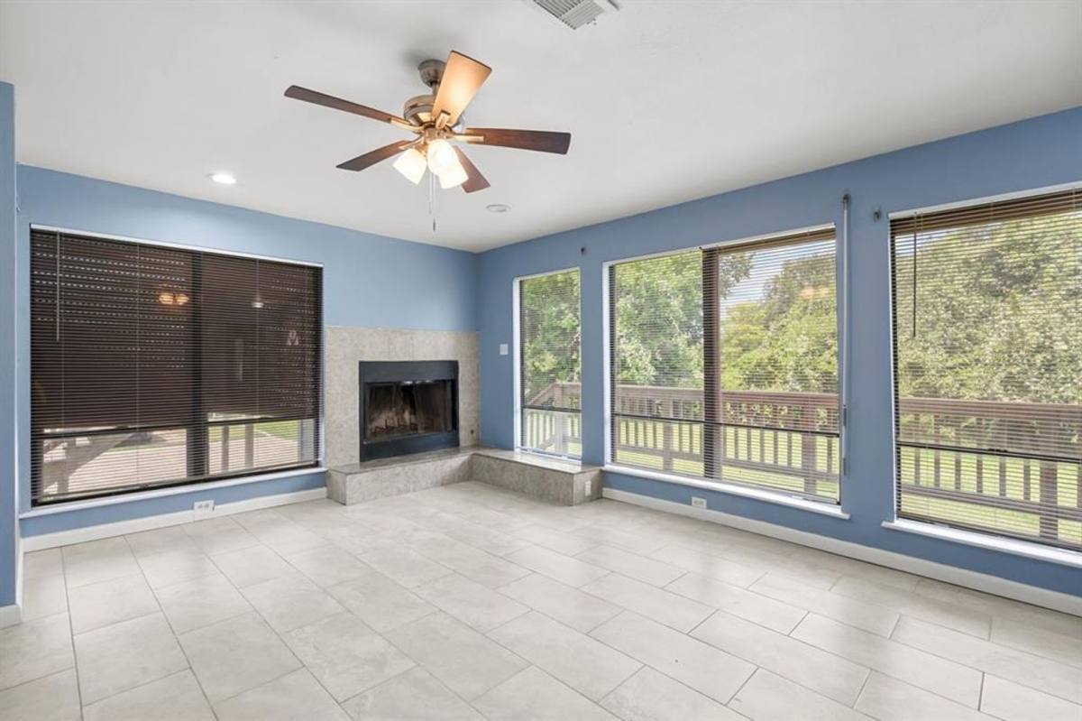 Apartment for rent at 7316 Overton St, Hitchcock, TX 77563