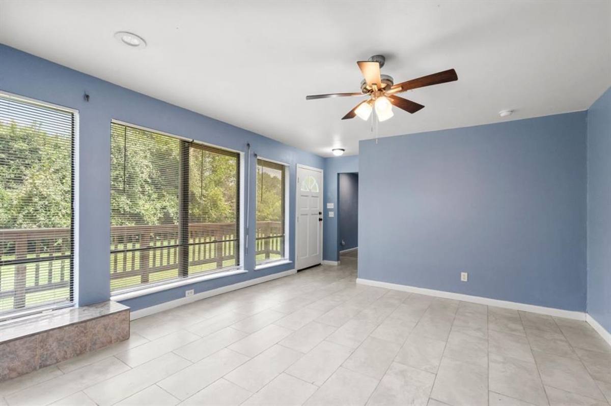 Apartment for rent at 7316 Overton St, Hitchcock, TX 77563