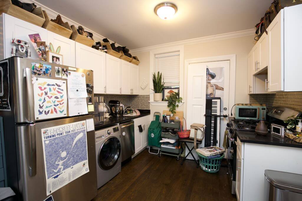 Apartment for rent at 1056 Lill #4, Chicago, IL 60614