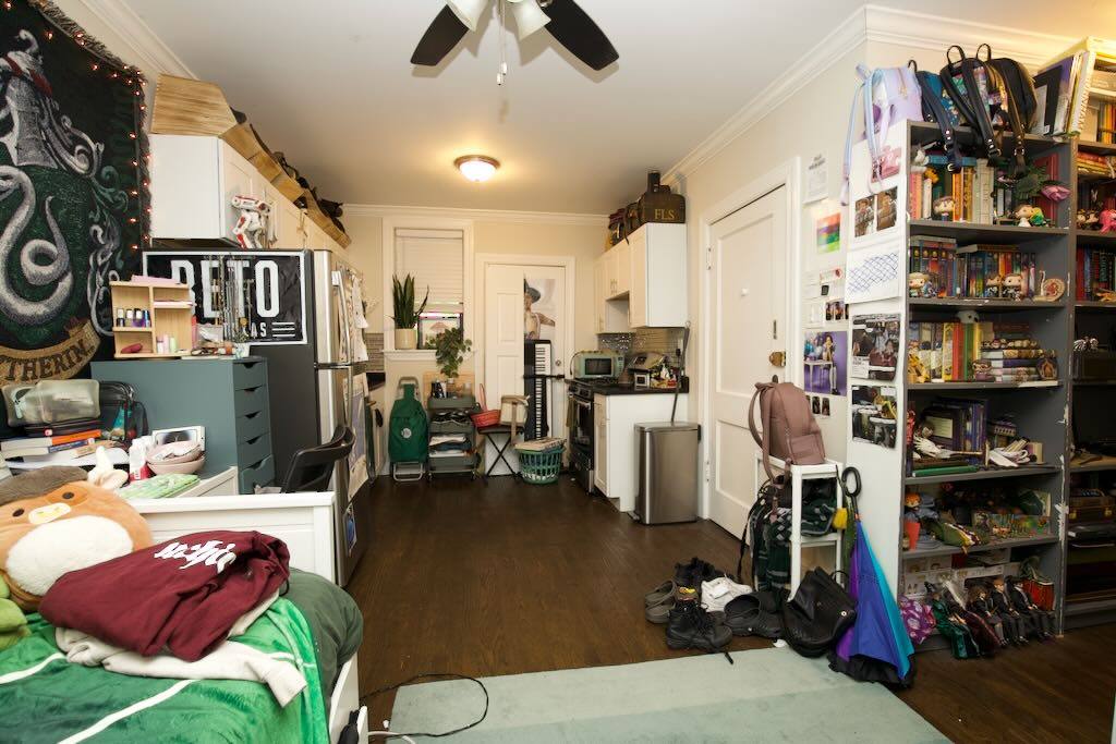 Apartment for rent at 1056 Lill #4, Chicago, IL 60614