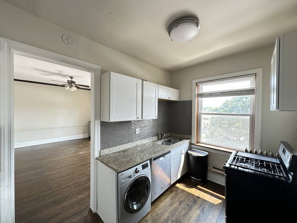 Apartment for rent at 312 12 Lee #5, Evanston, IL 60202
