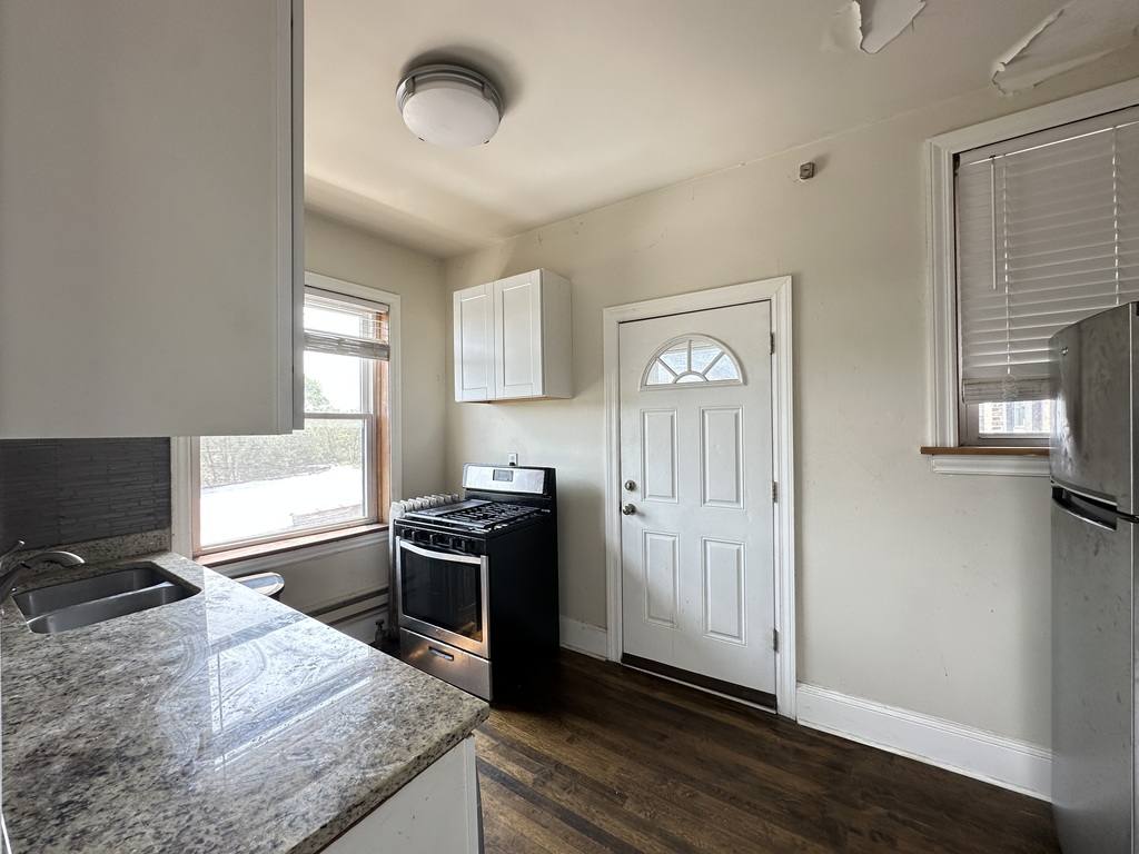 Apartment for rent at 312 12 Lee #5, Evanston, IL 60202