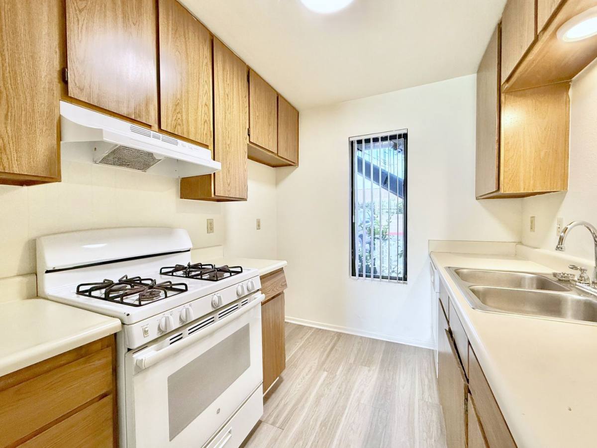 Apartment for rent at 81351 Fred Waring Dr, Indio, CA 92203