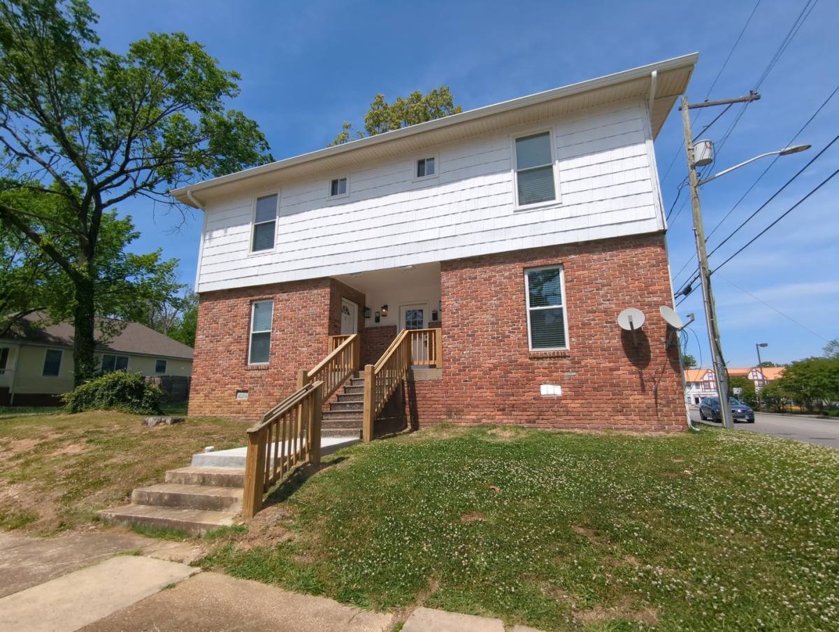Apartment for rent at 2015 Duncan Ave, Chattanooga, TN 37404