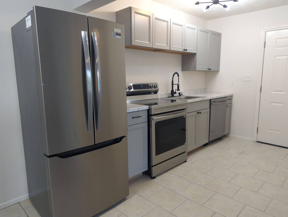 Apartment for rent at 2015 Duncan Ave, Chattanooga, TN 37404