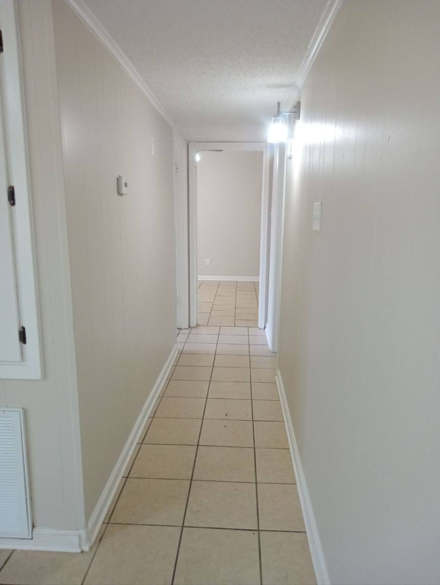 Apartment for rent at 425 Wilson Lane, Alexandria, LA 71303